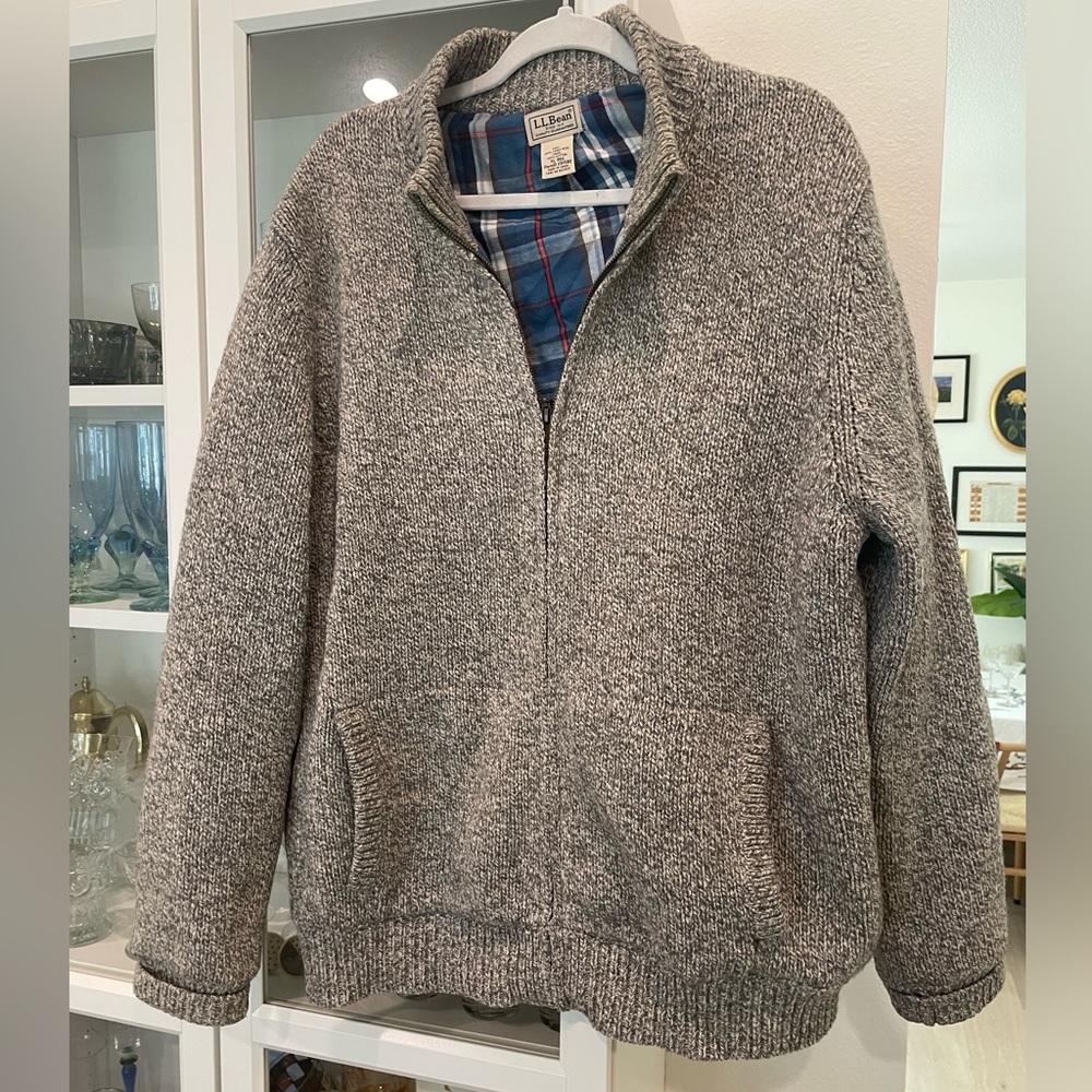 L.L. Bean Flannel Lined Zip Front 100% Lambs Wool Sweater EUC Gray Size XL